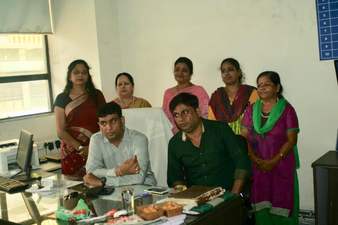 Raksha bandhan with ST Driver and Conducter -2018